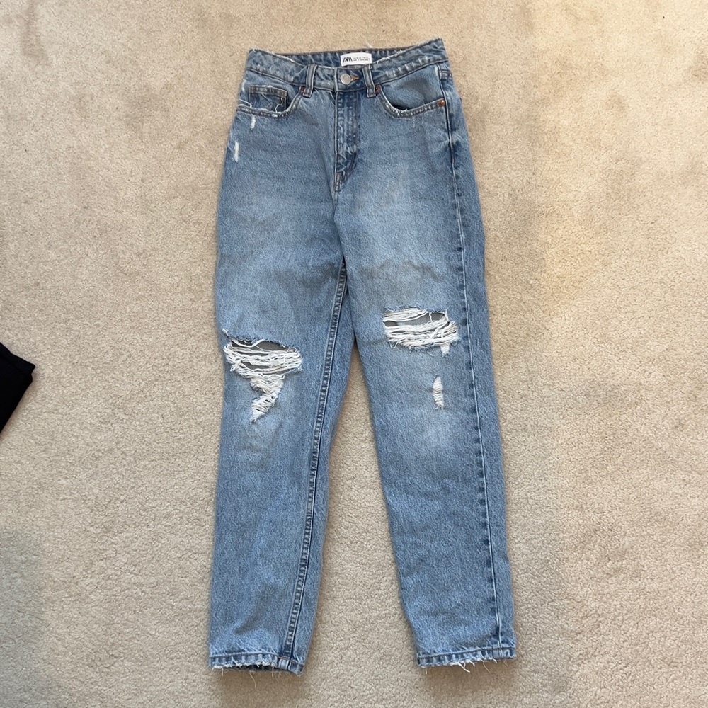Zara Ripped Mom Jeans